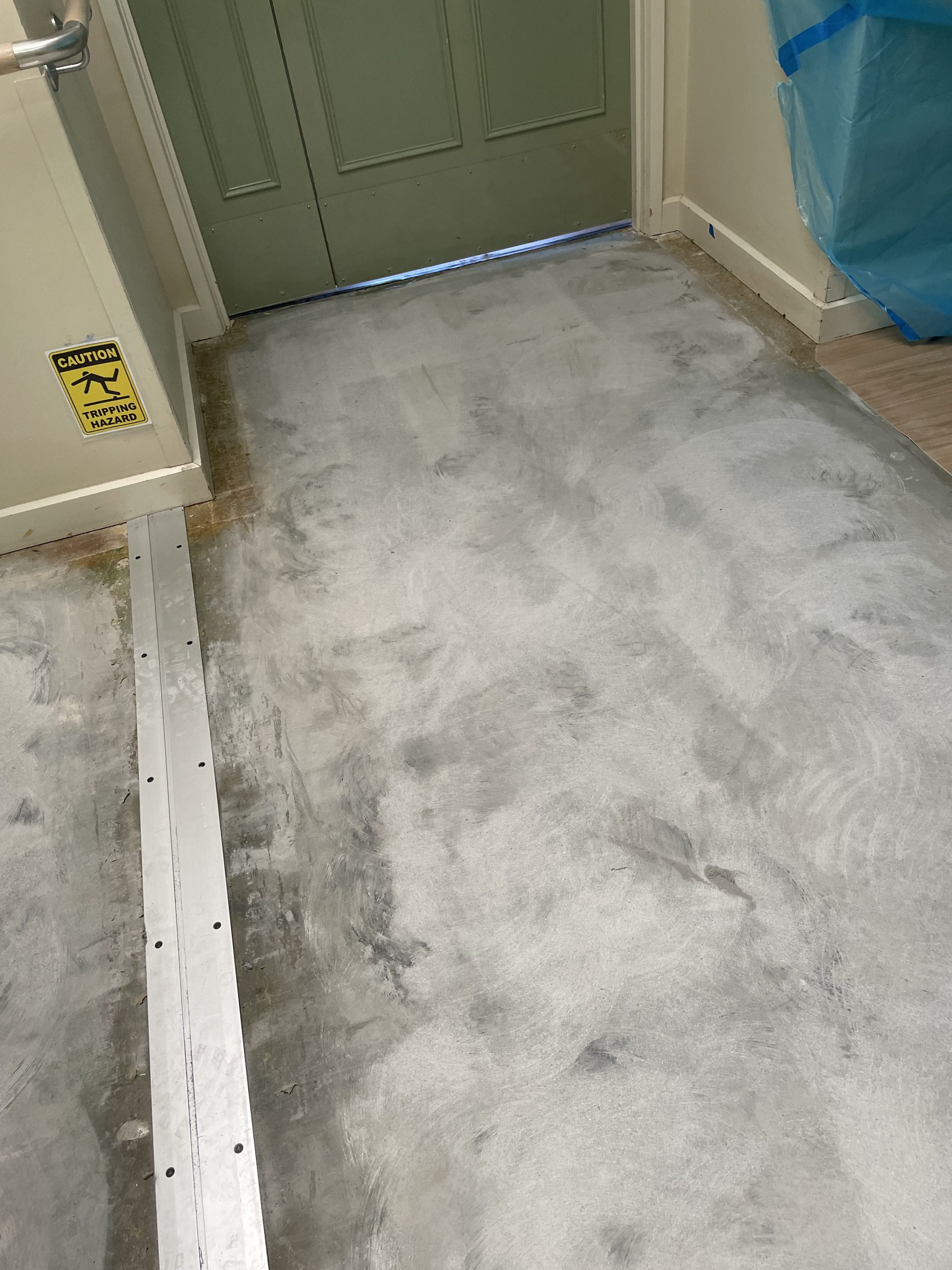 Hopetoun vinyl installation