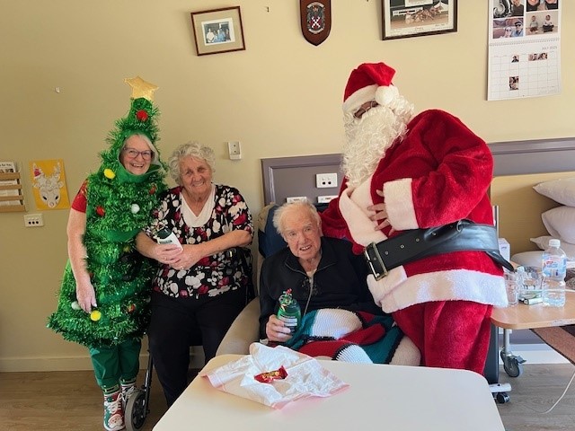 Htoun residents Xmas in July