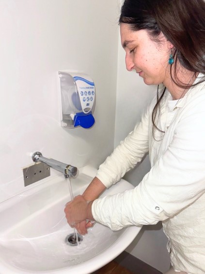 hand washing Zoe